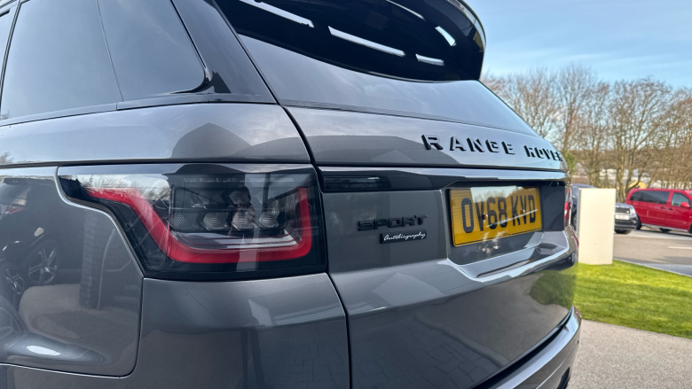 Land Rover Range Rover Sport 4.4 SDV8 Autobiography Dynamic 5dr Auto Diesel Estate